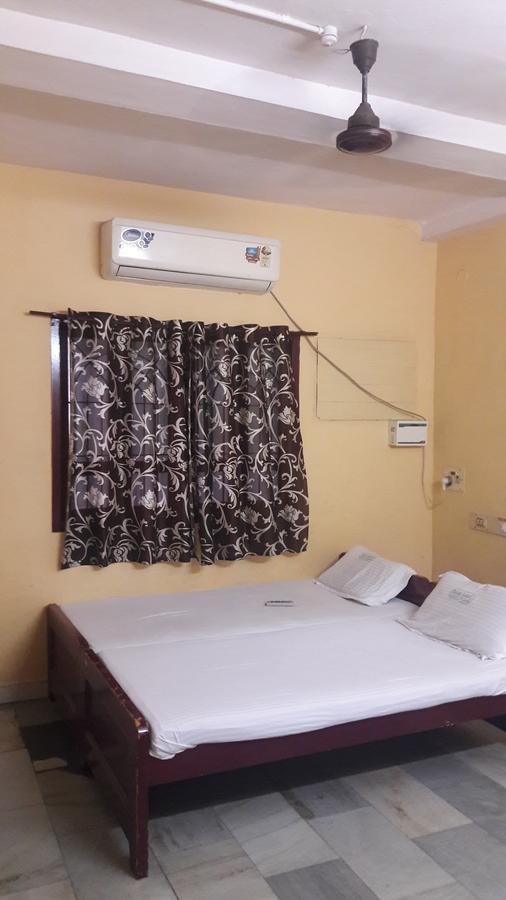 Raamlaxmi Guest House Ченнаї Екстер'єр фото